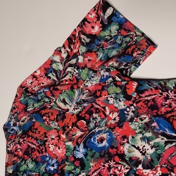 Tahari Floral Square Neck top Size XS - Picture 4 of 10